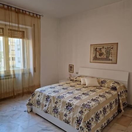La Casa Di Angelica Apartment Cagliari Luaran gambar