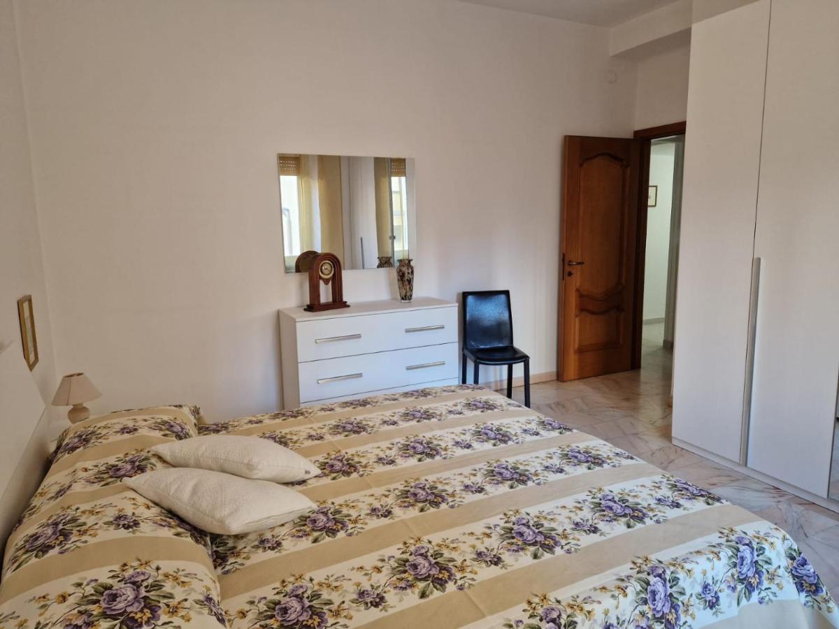 La Casa Di Angelica Apartment Cagliari Luaran gambar
