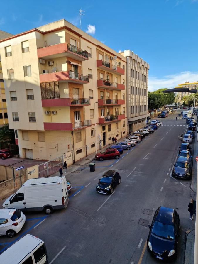 La Casa Di Angelica Apartment Cagliari Luaran gambar